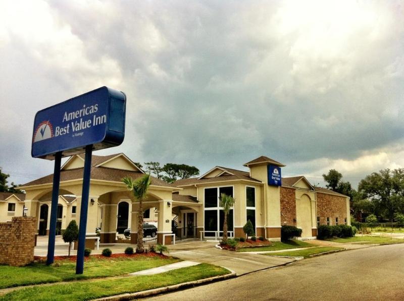 Americas Best Value Inn And Suites Houston Fm 1960 Exterior foto